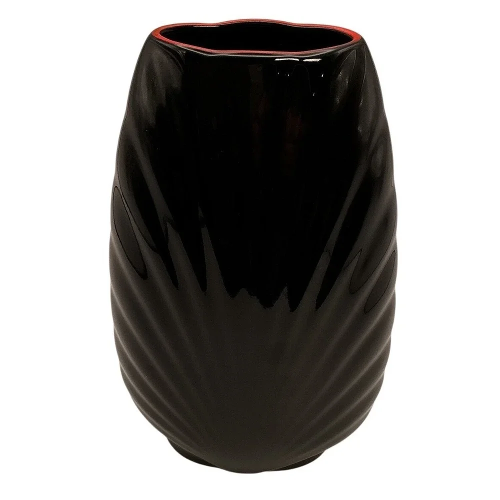 Seizan Japan Vintage Art Deco Black‎ and Red Scalloped Ceramic Vase 7.5 Inch